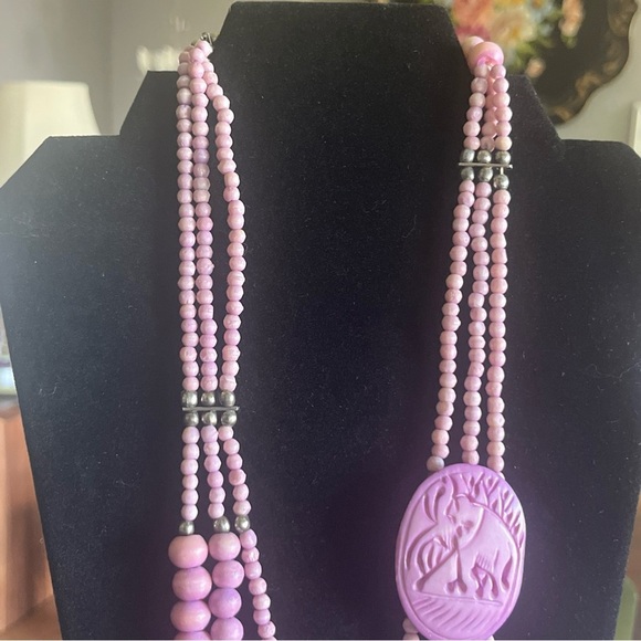Vintage Lavender Dyed Bone Bead Triple Strand Necklace Elephant 23” - Picture 4 of 6